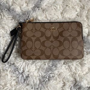 NEVER USED Coach Wristlet